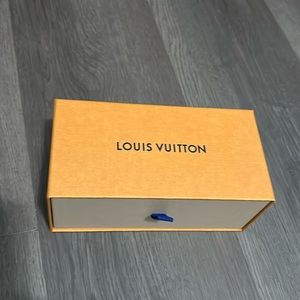 Louis box for sunglasses